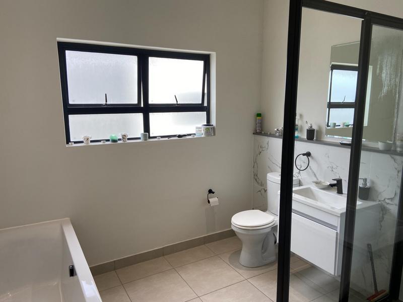 2 Bedroom Property for Sale in Sandown Western Cape